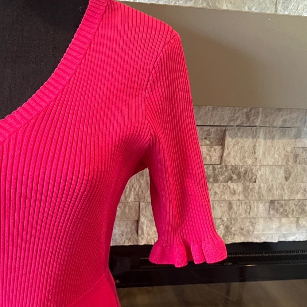 Kate Spade V-Neck Midi Dress in Bold Pink size Medium - Picture 5 of 13